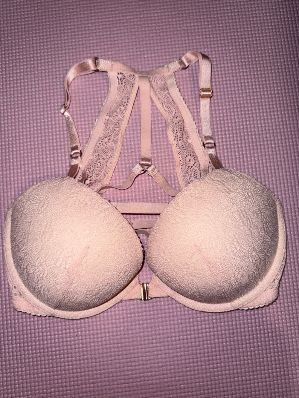 Victoria's Secret Lace Strappy Push-Up Bra — Light Pink 34D